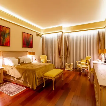 Antara Palace By Ezoria Villa *